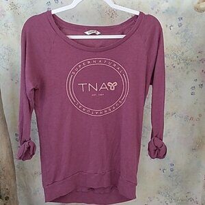 TNA Womens Size XXS Spellout Graphic Rolled Sleeve Casual Wide Neck